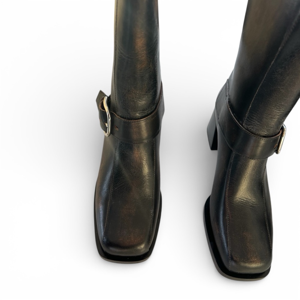 Labucq • Janis Boot - Picture 14 of 16